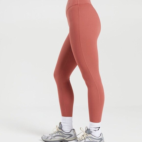 Gymshark Women's High-Waisted Elevate Leggings Rose Brown Sz M - Picture 10 of 10